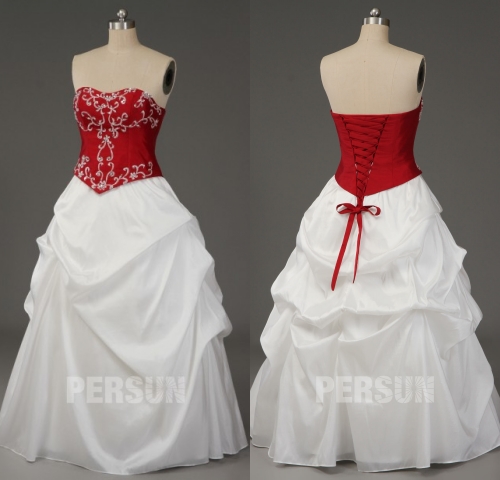 Robe de mariée rouge & blanche bustier basque avec broderies